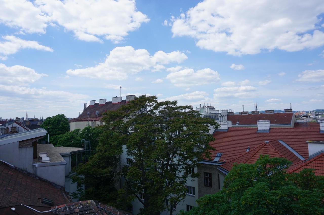 Ferienwohnung Augartenblick Penthauscombo 15/16 - Blick zum Riesenrad Wien Exterior foto