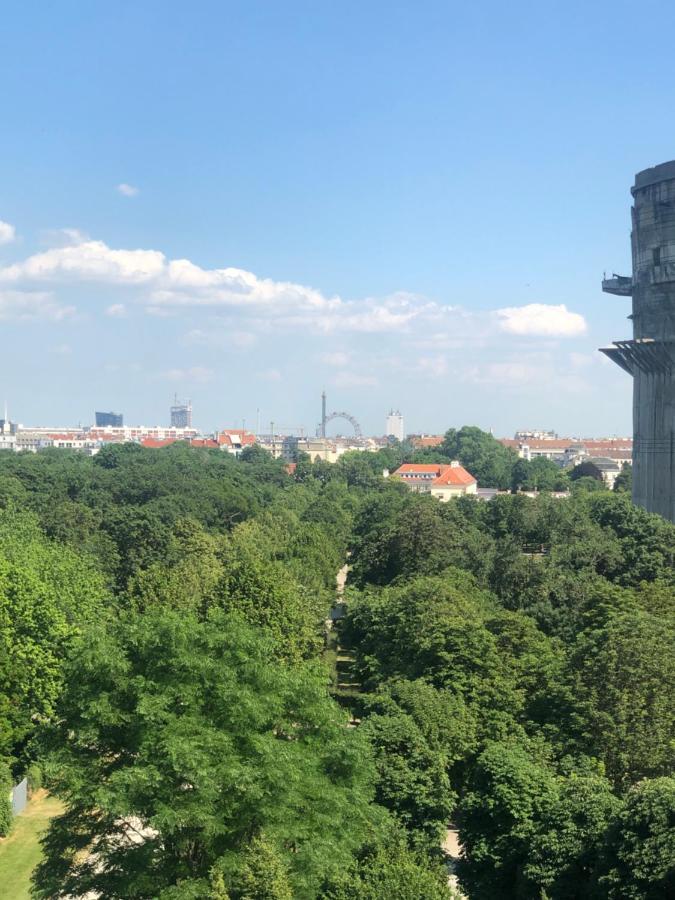 Ferienwohnung Augartenblick Penthauscombo 15/16 - Blick zum Riesenrad Wien Exterior foto