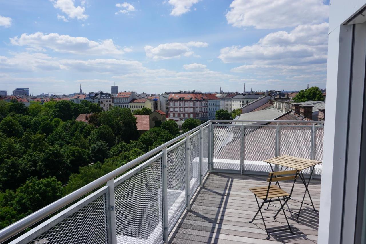 Ferienwohnung Augartenblick Penthauscombo 15/16 - Blick zum Riesenrad Wien Exterior foto