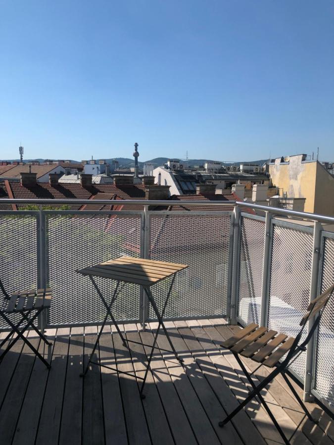 Ferienwohnung Augartenblick Penthauscombo 15/16 - Blick zum Riesenrad Wien Exterior foto